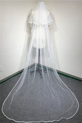 Floral Cute Tulle Lace Ribbon Edge 1.5*1.4M Wedding Veils with Comb