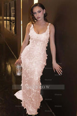 Glamorous Green Spaghetti Strap Sleeveless Long Formal Dress With Beadings