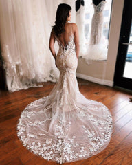 Glamorous Long Mermaid V-neck Sleeveless Backless Wedding Dress With Lace