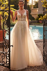 Glamorous White A-Line Spaghetti Strap V-Neck Beaded Sleeveless Long Tulle Wedding Dresses With Appliques