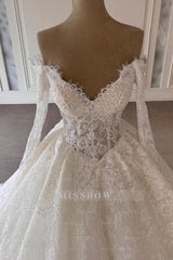 Glamorous White Sweetheart A-Line Long Sleeve Beaded Ball Gown Lace Floor-Length Wedding Dresses
