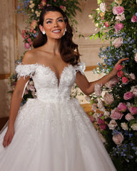 Glamorous White Sweetheart Off-The-Shoulder Sleeveless Sequined Ball Gown Cathedral Train Tulle Wedding Dresses With Appliques
