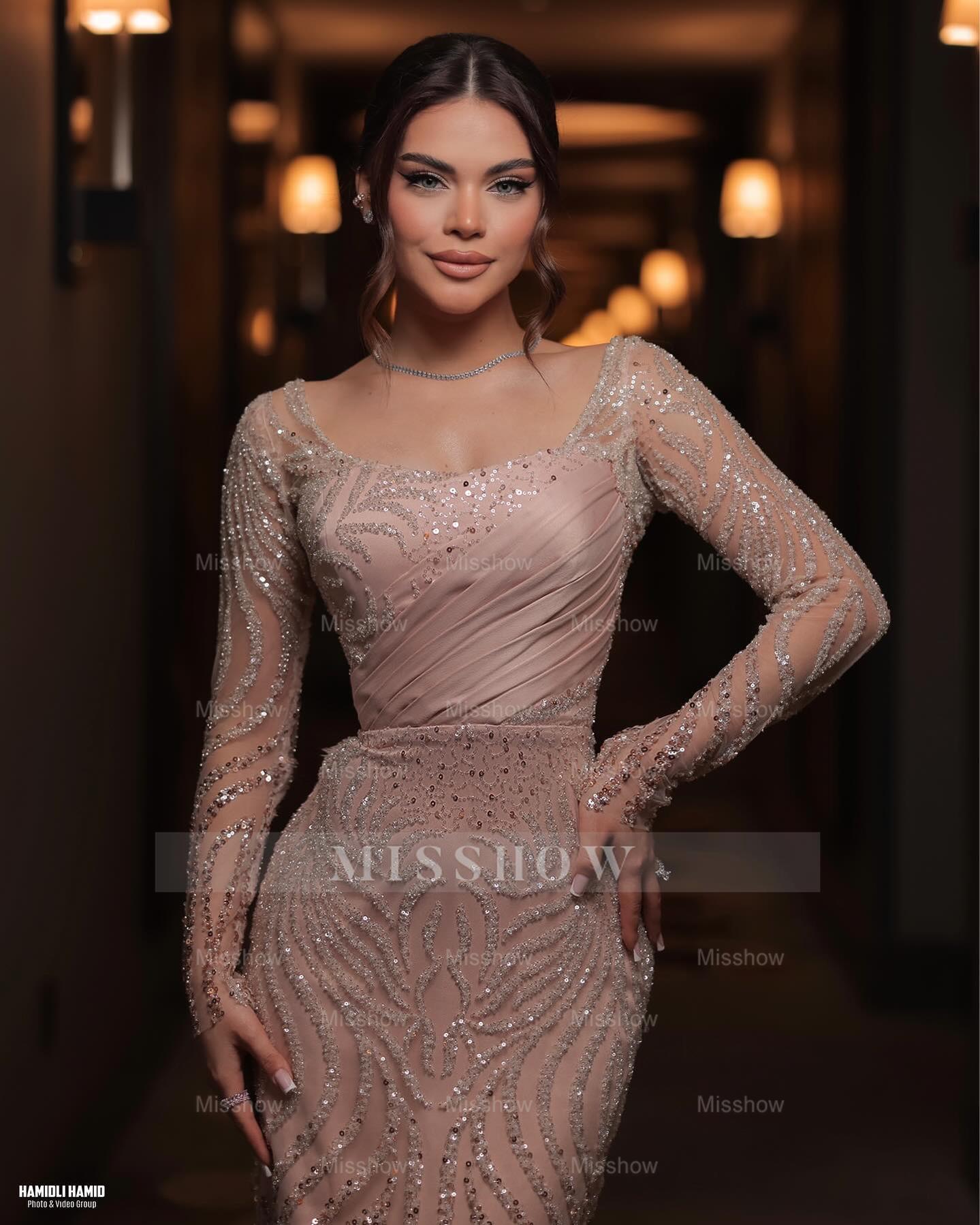 Glittering Pink Scoop Long-Sleeve Mermaid Formal Dress with Appliques and Sequins