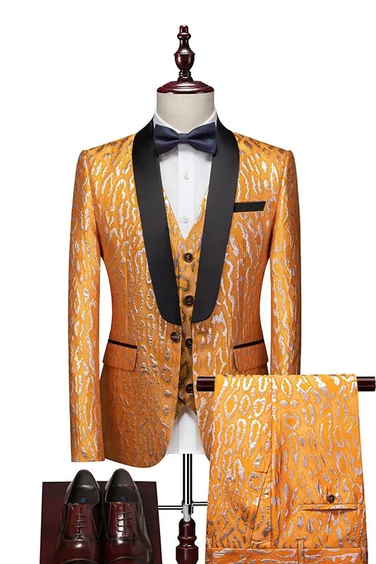 Gold Shawl Collar Three-Piece New Jacquard Wedding Suit Arrival