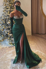 Gorgeous Dark Green Sweetheart Mermaid Beaded Split Front Ruffle Evening Dresses With Rhinestone