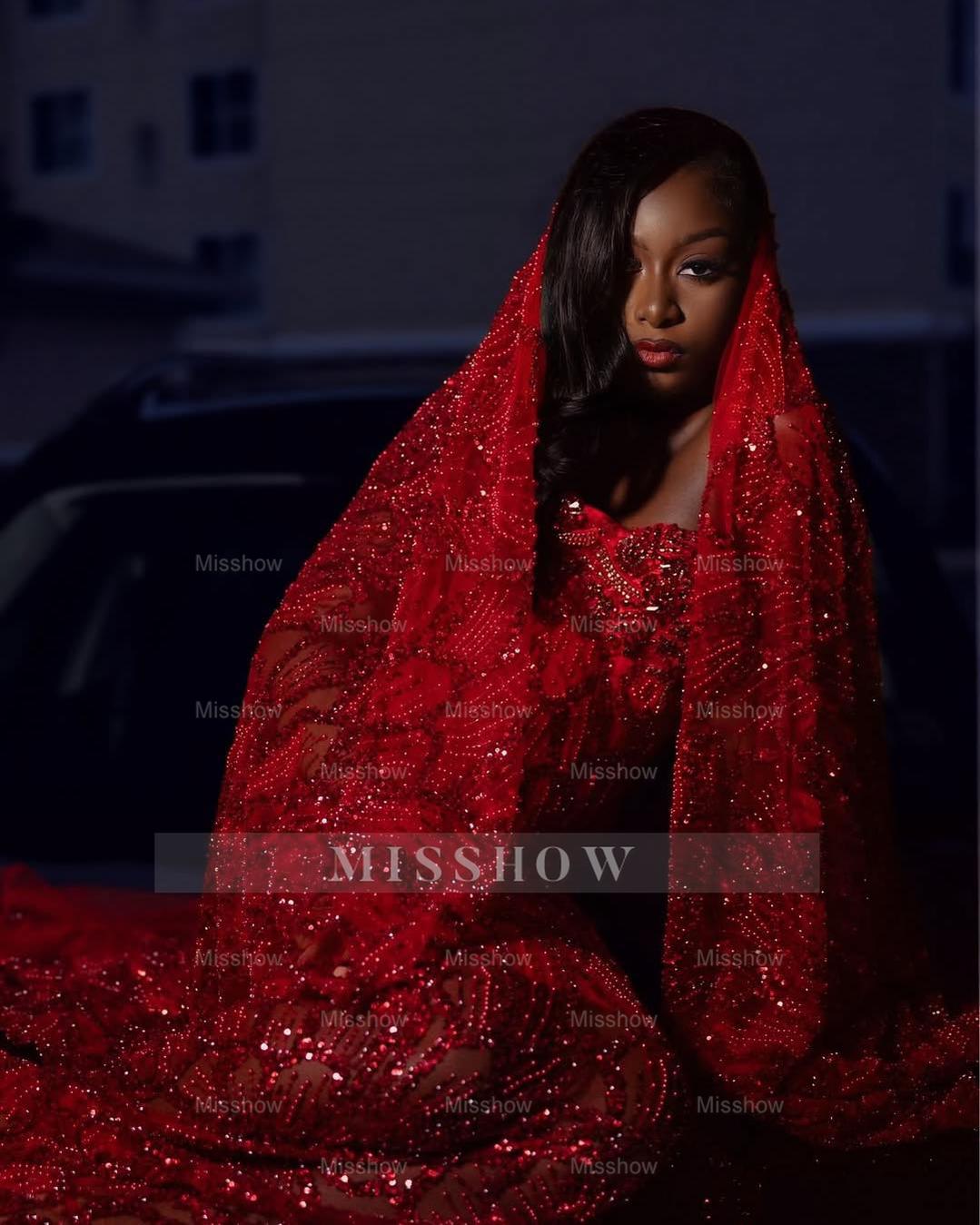 Gorgeous Long Mermaid Red Strapless Lace Prom Dress with Veil