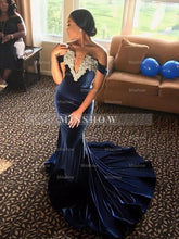 Gorgeous Mermaid Sleeveless Off-the-Shoulder Applique Velvet Prom Evening Dresses
