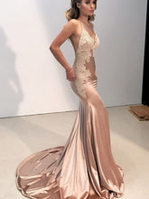 Gorgeous Mermaid Straps V-neck Sleeveless Applique Silk like Satin Prom Evening Dresses