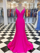 Gorgeous Mermaid V-neck Sleeveless Spandex Ruched Prom Evening Dresses