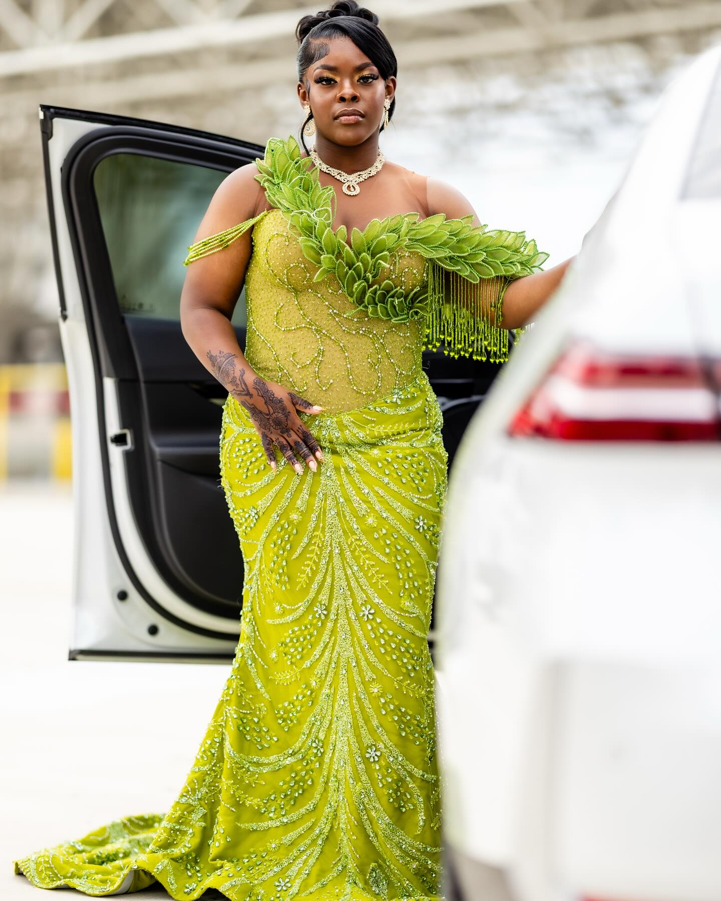 Green Plus Size Mermaid Prom Dress Strapless Sweetheart Sheer Illusion Corset One Shoulder 3D Green Leaf Applique Green Bugle Bead Fringe Tassel Silver Radial Scroll Vine Beading 3D Micro Floral Rhinestone Sweep Train Gown