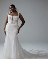 Ivory Glitter Lace Applique Plus Size Mermaid Wedding Dress Square Neck Sleeveless Covered Buttons Cathedral Train Bridal Gown