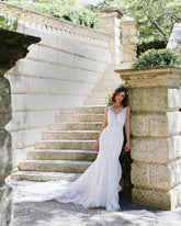 Ivory Lace Applique Mermaid Wedding Dress V-Neck Sleeveless Open Back Sweep Train Bridal Gown