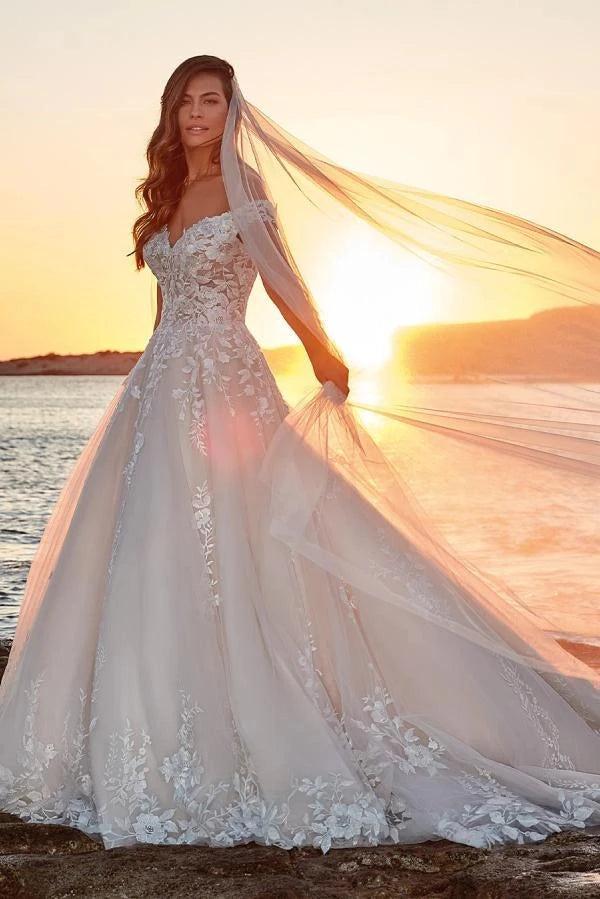 Ivory Off Shoulder Wedding Dress Ball Gown Illusion Lace Boned Corset 3D Floral Applique Tulle Skirt Cathedral Train Bridal Gown