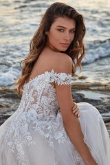 Ivory Off Shoulder Wedding Dress Ball Gown Illusion Lace Boned Corset 3D Floral Applique Tulle Skirt Cathedral Train Bridal Gown