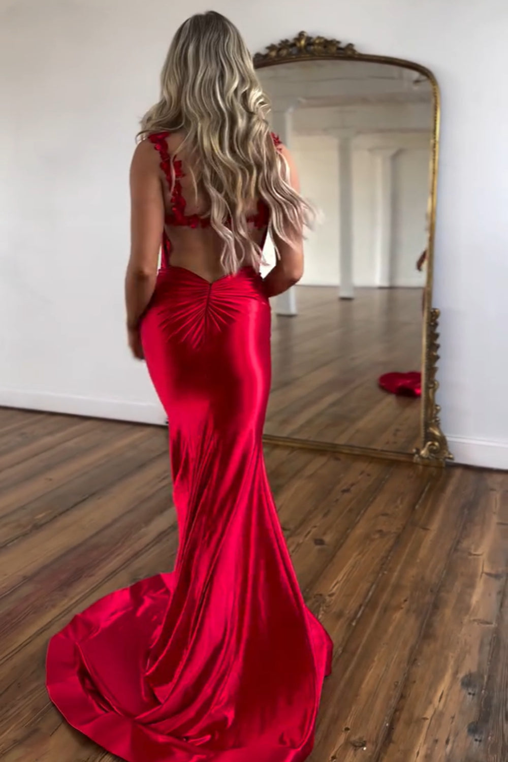 Long Backless Red Mermaid Prom Dress in Satin with Spaghetti Straps and Slit