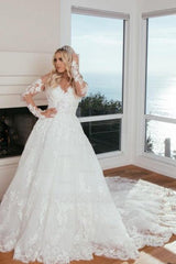 Long Sleeves Sweetheart A-Line Princess Wedding Dress with Lace