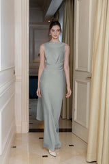 Long Slimming Sleeveless Formal Dress Flowy Backless With Pleated