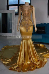 Luxurious Mermaid Satin V-Neck Sleeveless Yellow Prom Dresses With Beading