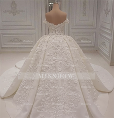 Luxury A-line Off-the-shoulder White Wedding Dresses V-neck Tulle Lace Bridal Gowns With Flowers