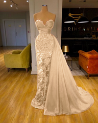 Luxury Burgundy Detachable Train Mermaid Prom Evening Dresses with Lace