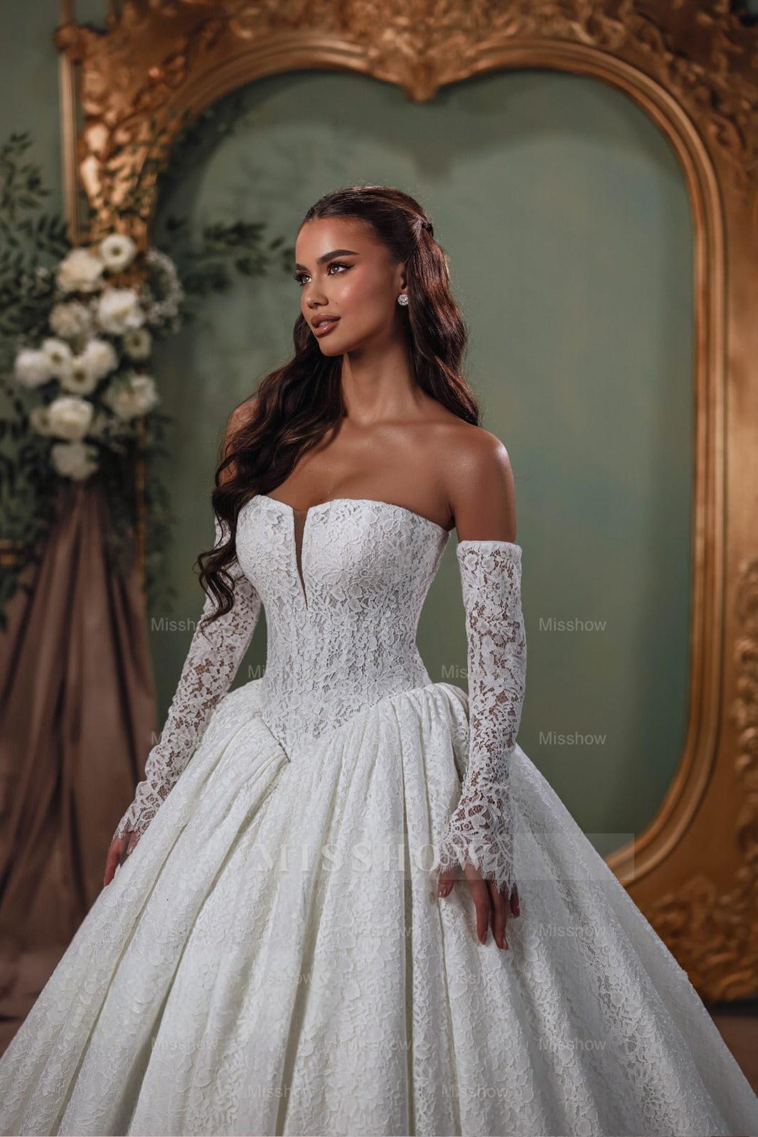 Luxury White Sweetheart Off-The-Shoulder Long Sleeves Ball Gown Lace Wedding Dresses with Veil