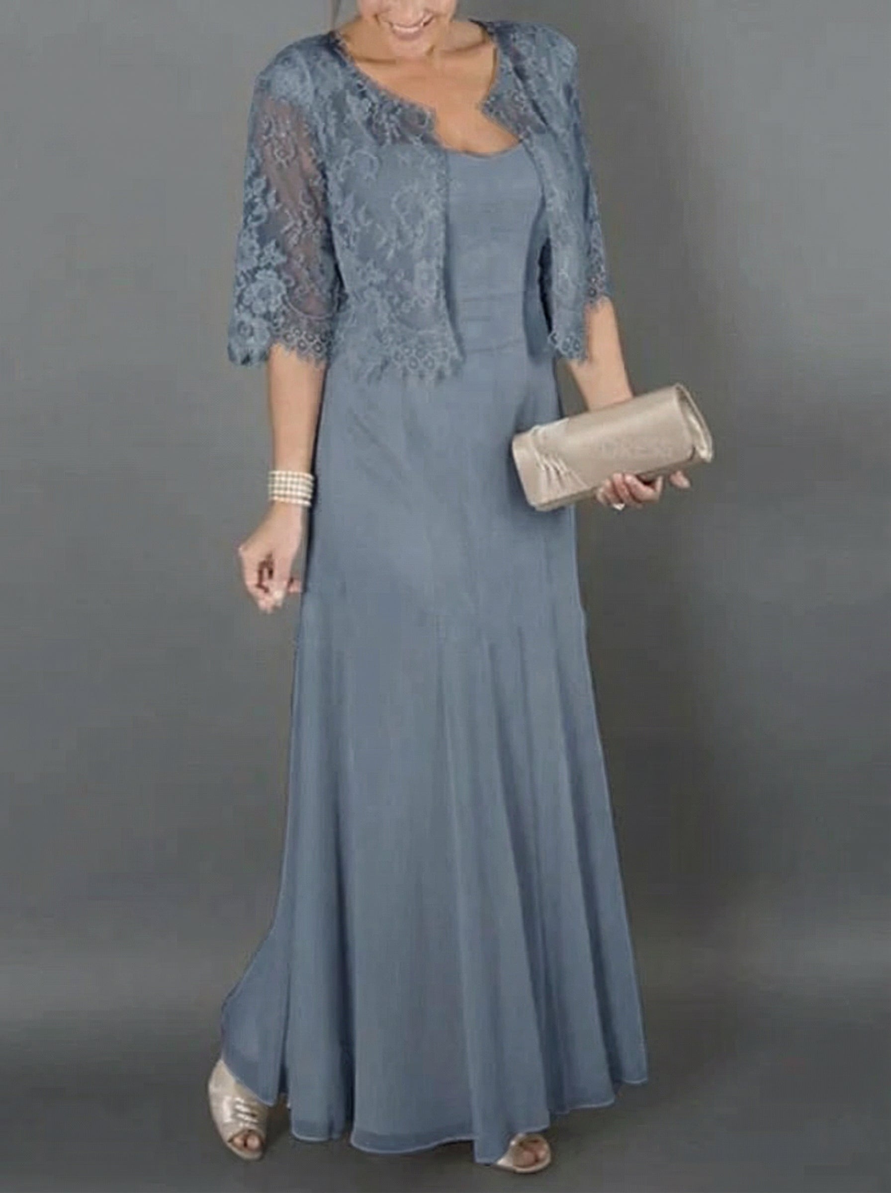 A Line Princess Scoop Sleeveless Mother Of The Bride Dresses With Lace Pleats