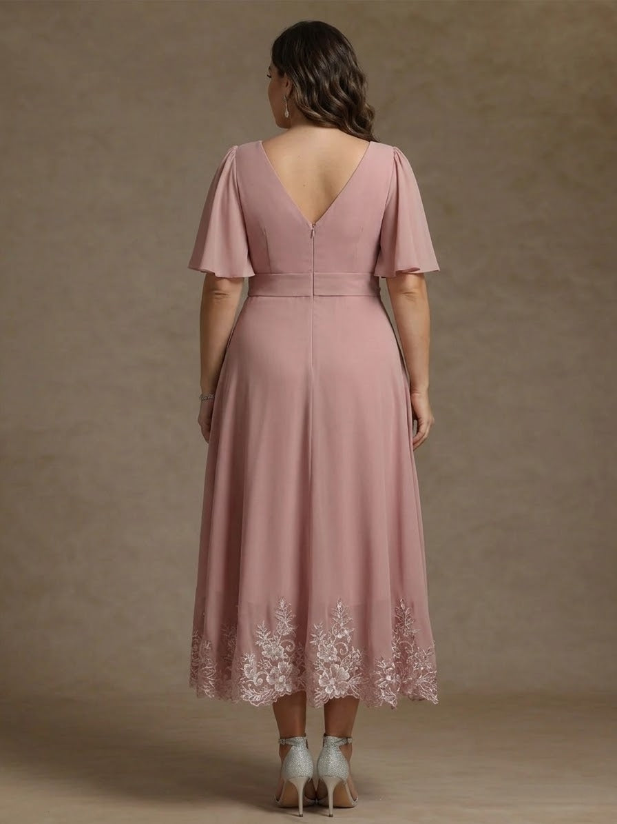 A Line Princess V Neck Plus Size Mother Of The Bride Dresses Short Sleeves Chiffon Lace Tea Length With Sash