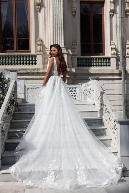 Mermaid Ball Gown Chiffon V-Neck Wedding Dress with Appliques