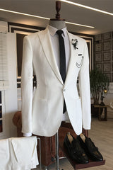 Minimalist Ivory Peaked Lapel Men's Prom Suit
