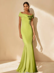 Minimalist Off-the-Shoulder Mother of the Bride Dresses in Trumpet/Mermaid Style with Detachable Flower