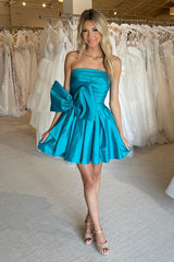 Misshow A-Line Green Strapless Satin Short Homecoming Dress/Mini Dress with Bowknot