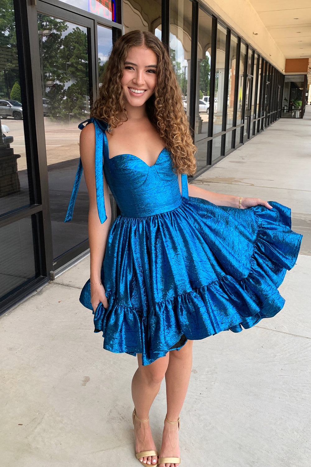 Misshow A Line Spaghetti Straps Blue Tiered Short Homecoming Dress/Mini Dress with Bows