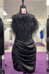 Misshow Black Corset Strapless Tight Short Homecoming Dress/Mini Dress with Feathers