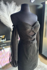 Misshow Black Off The Shoulder Sweetheart Bodycon Homecoming Dress/Mini Dress