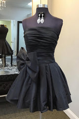 Misshow Black Strapless A-Line Short Homecoming Dress/Mini Dress with Bowknot