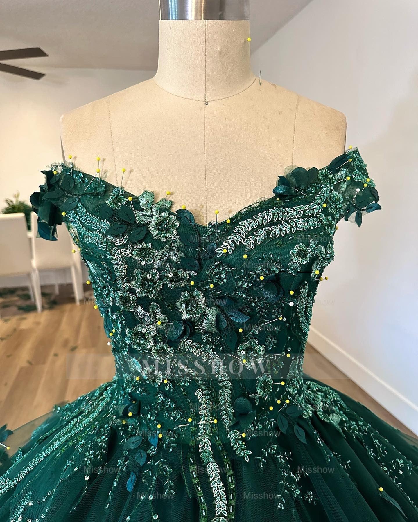 Misshow Exquisite Emerald Green Ball Gown Off-Shoulder Lace Applique Tiered Tulle Skirt with Sweep Train for Quinceanera & Sweet 16