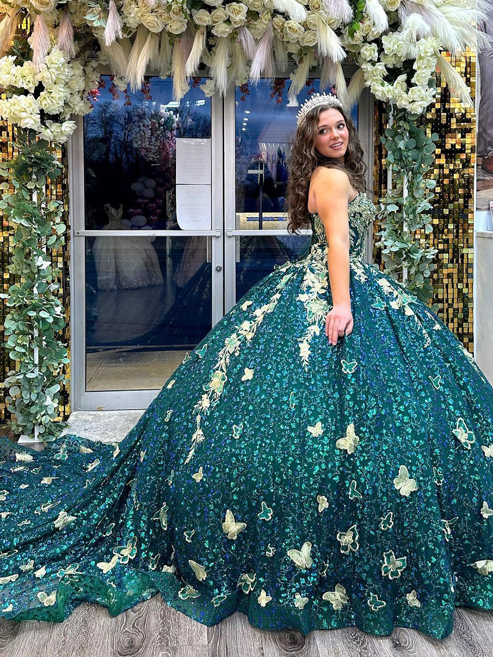 Misshow Exquisite Hunter Green Quinceanera Dress 3D Gold Butterfly Lace Sequined Beading & Tulle Ball Gown for Sweet 16