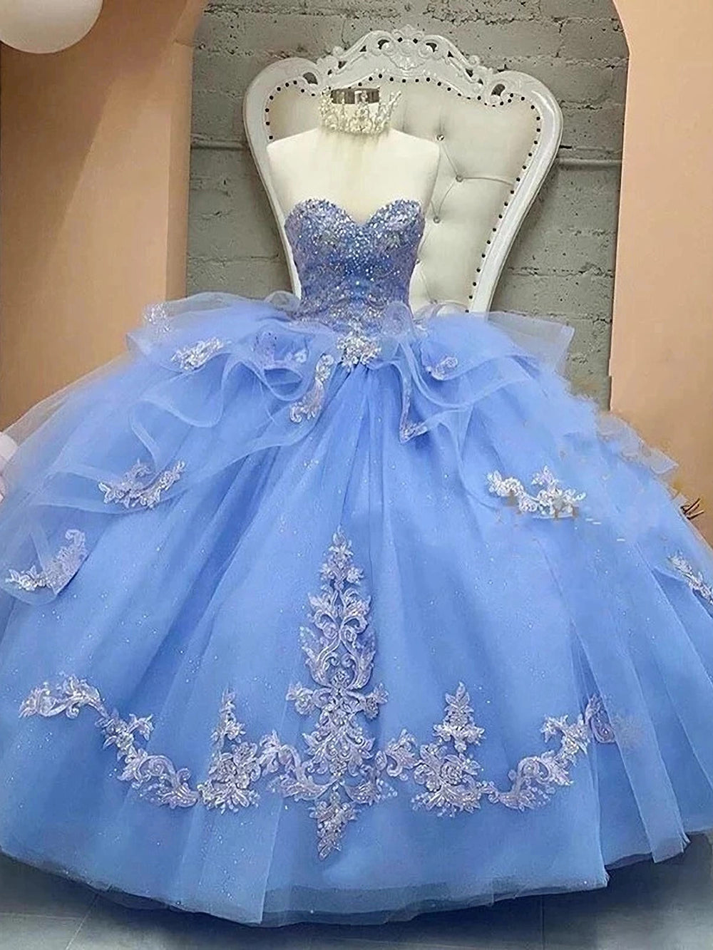 Misshow Exquisite Light Blue Tulle Quinceanera Dress Strapless Tiered Ball Gown with Delicate Lace Appliques for Sweet 16