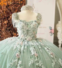 Misshow Exquisite Mint Green Ball Gown Strapless 3D Floral Applique Sweep Train Tulle Quinceanera Dress for Sweet 16