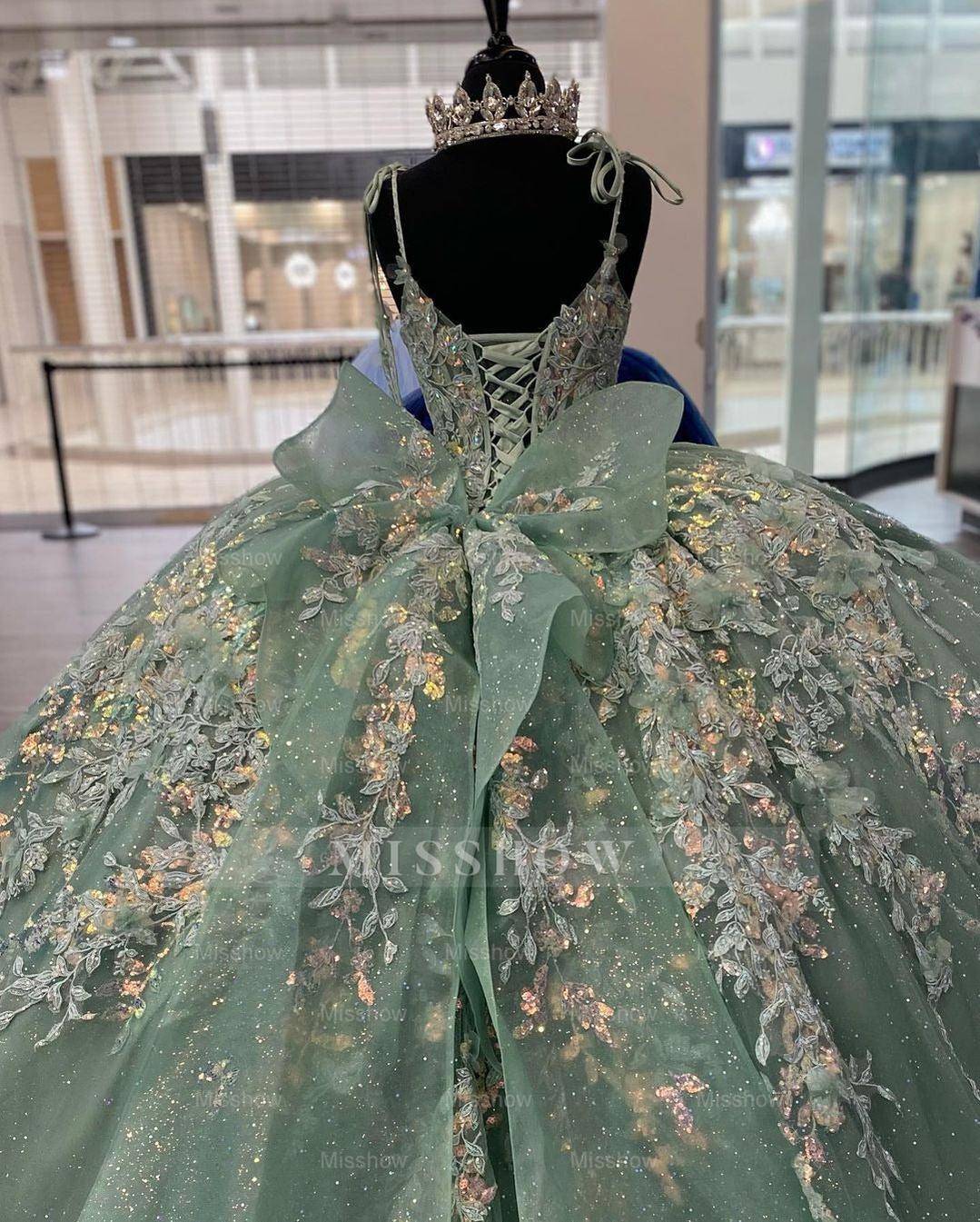Misshow Exquisite Mint Green Ball Gown V-Neck Spaghetti Strap Lace Applique Quinceanera Dress for Sweet 16 & Princess Parties