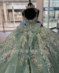 Misshow Exquisite Mint Green Ball Gown V-Neck Spaghetti Strap Lace Applique Quinceanera Dress for Sweet 16 & Princess Parties