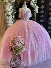 Misshow Exquisite Pink Tulle Ball Gown Sweetheart Neckline with Off-Shoulder Spaghetti Straps & Lace Appliques for Quinceanera Sweet 16 and Prom