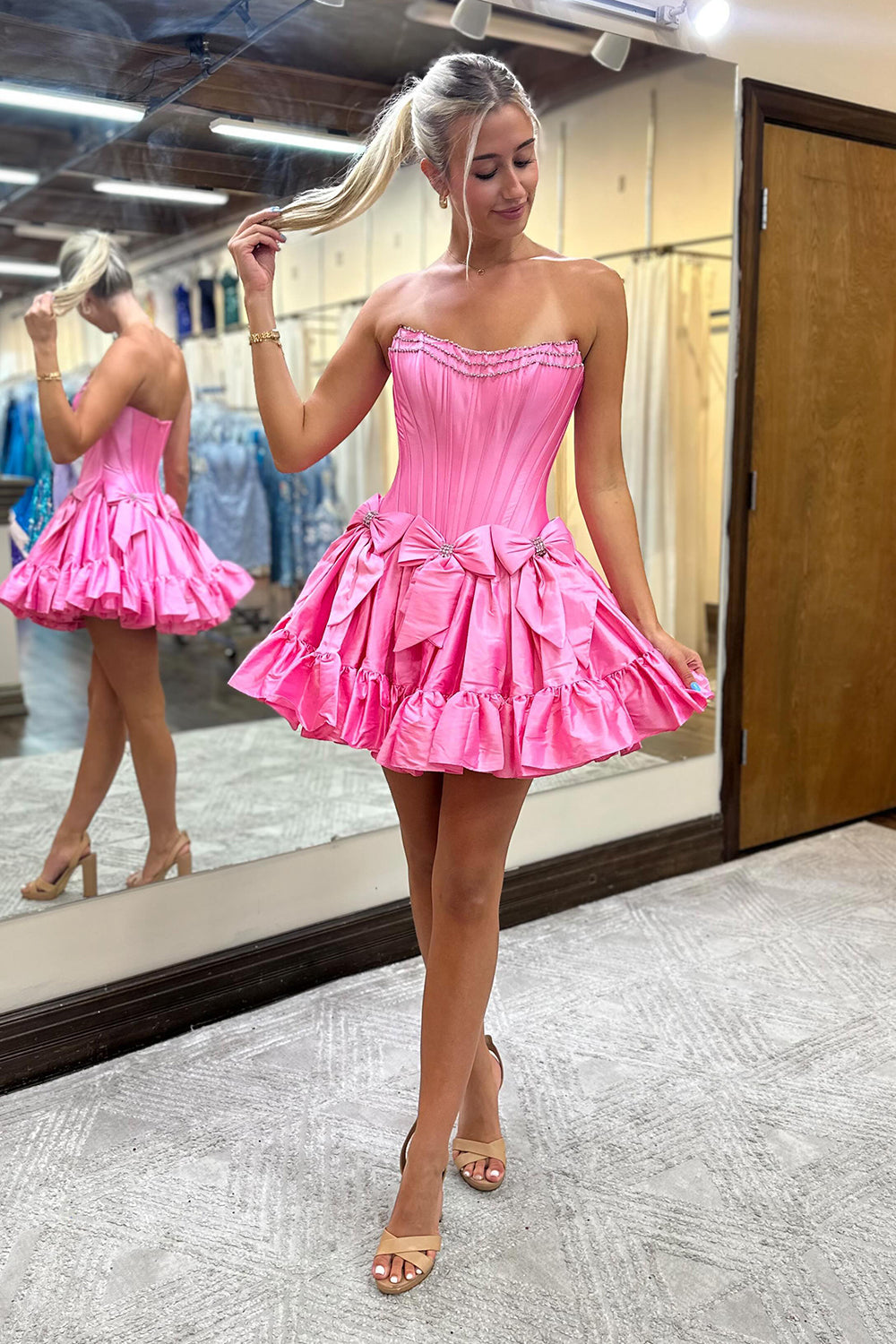 Misshow Fluffy Pink Corset Sweetheart A Line Short Homecoming Dress/Mini Dress With Bow