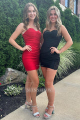 Misshow Glitter Red Sweetheart Tight Short Homecoming Dress/Mini Dress with Appliques