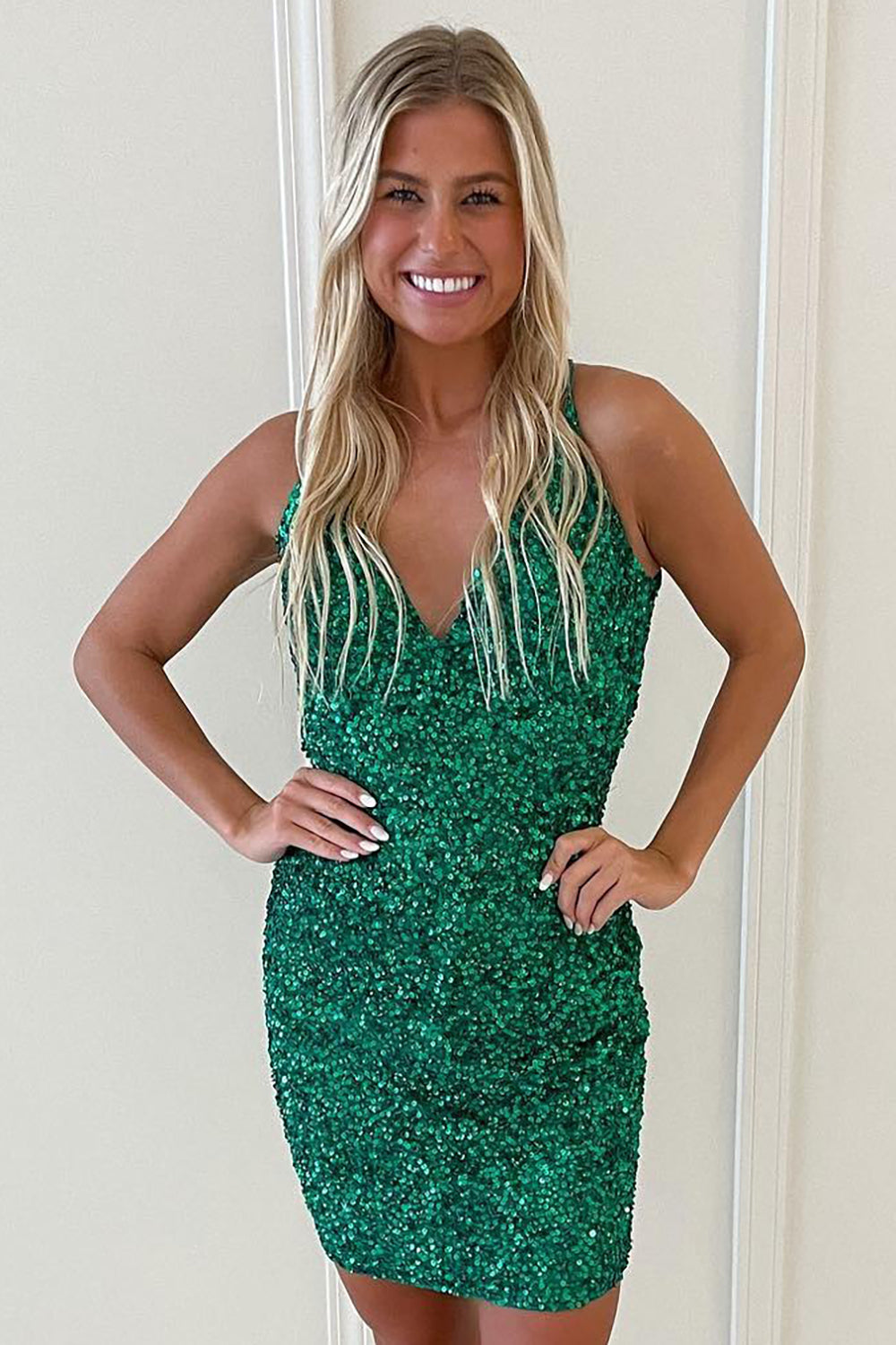 Misshow Green Backless Spaghetti Straps Tight Short Homecoming Dress/Mini Dress