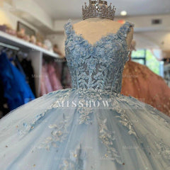 Misshow Light Blue Tulle Princess Gown Sweetheart Neckline with Floral Lace Applique for Quinceanera & Sweet 16