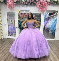 Misshow Lilac Ball Gown Sweetheart Neckline Strapless Lace Applique Tulle Quinceanera Dress for Princess Birthday Party or Sweet 16