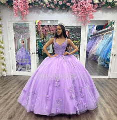 Misshow Lilac Ball Gown Sweetheart Neckline Strapless Lace Applique Tulle Quinceanera Dress for Princess Birthday Party or Sweet 16