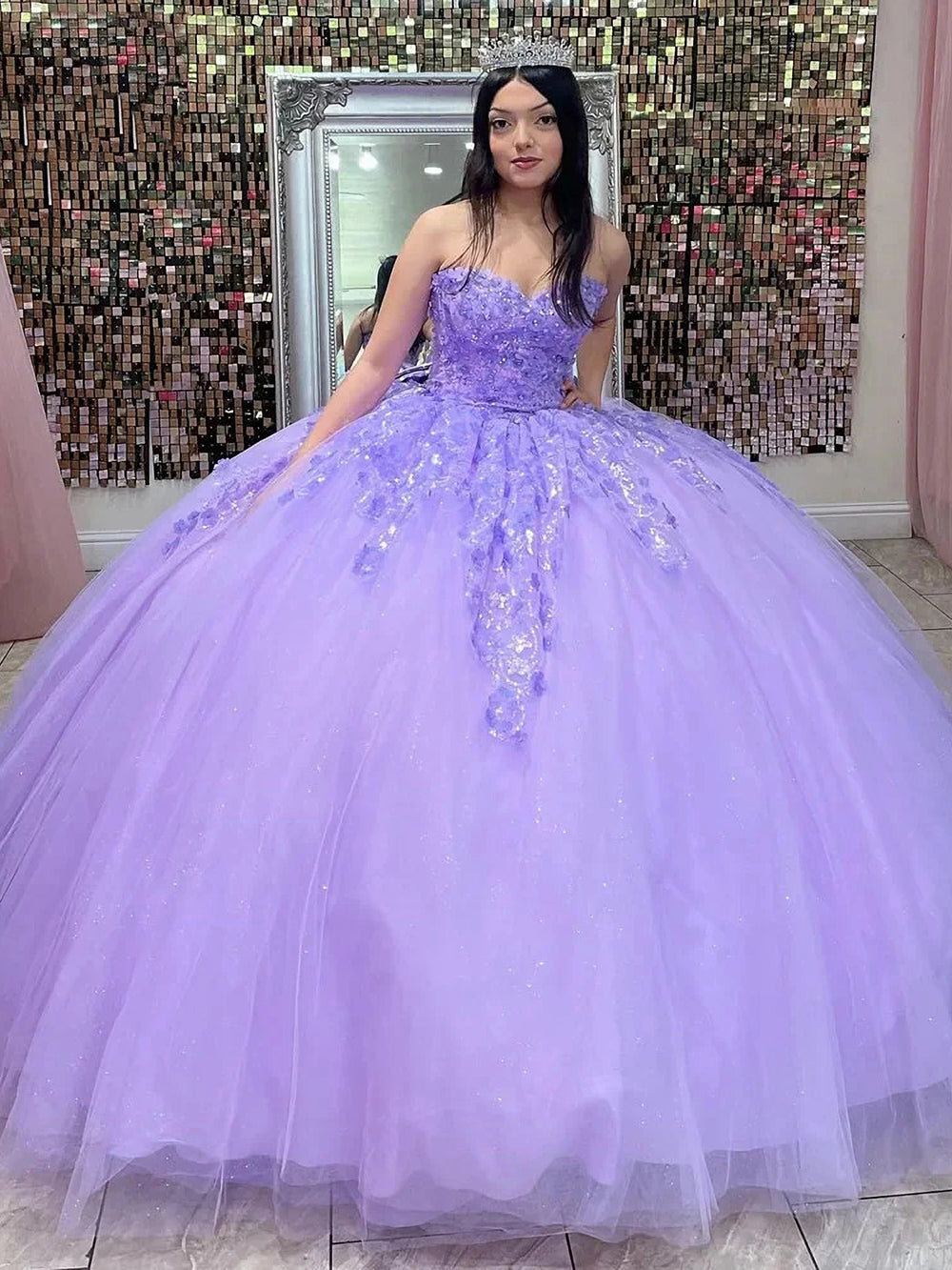 Misshow Lilac Tulle Quinceanera Dress Strapless Ball Gown with Lace Flower Appliques and Beaded Bow Knot for Sweet 16