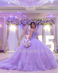 Misshow Lilac Tulle Quinceanera Dress Sweetheart Ball Gown with Lace Appliques & Beaded Details for Sweet 16 & Evening Galas